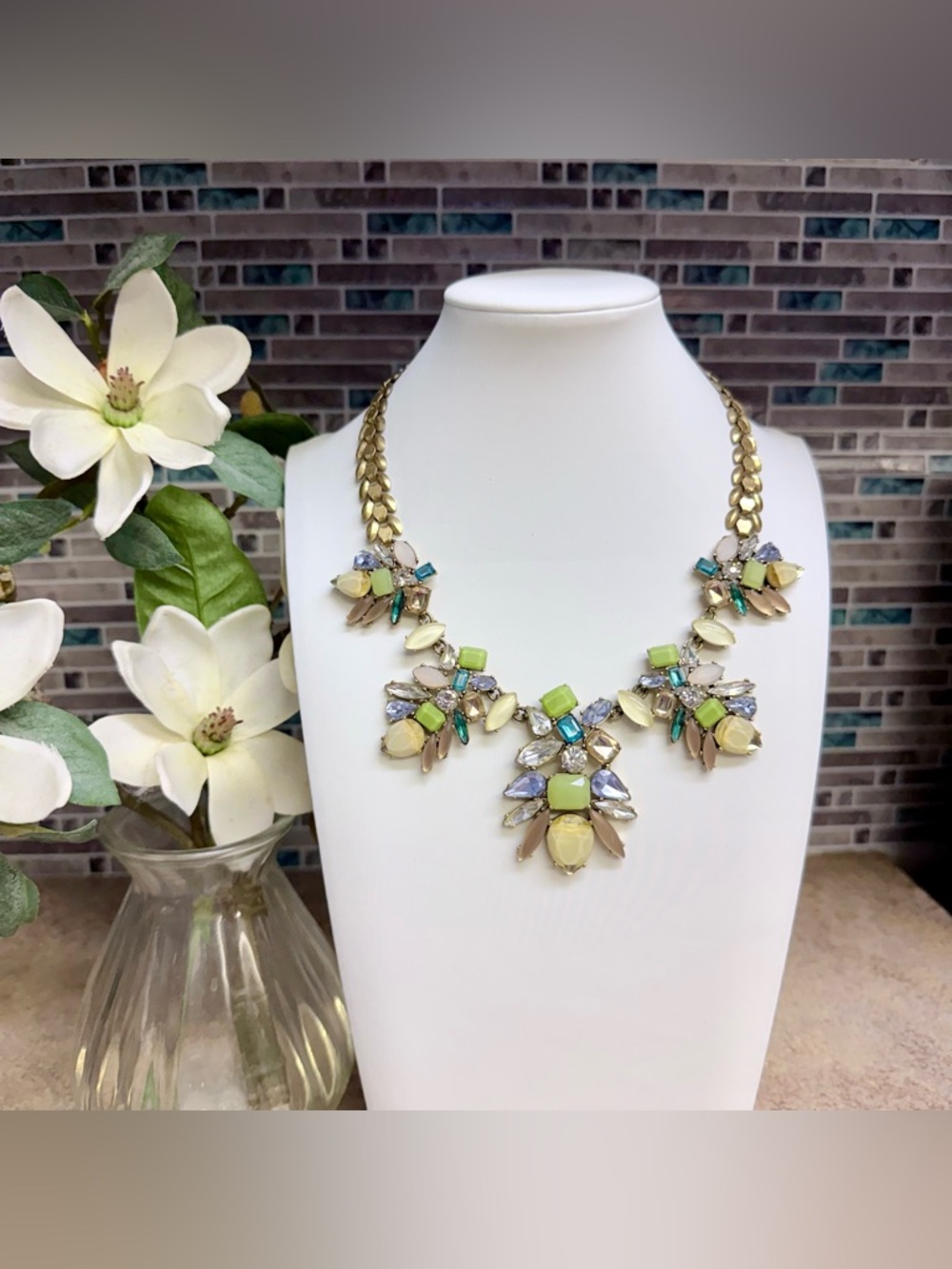 Stella & Dot Necklace Mae Trellis Statement Necklace